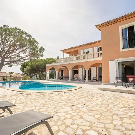 Cacharel By Interhome סן-מקסים